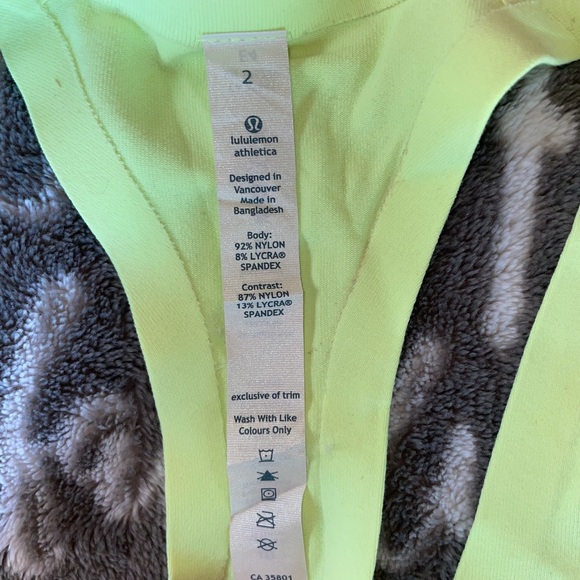 Lululemon black & fluorescent yellow tank top Sz 2 - Picture 3 of 3